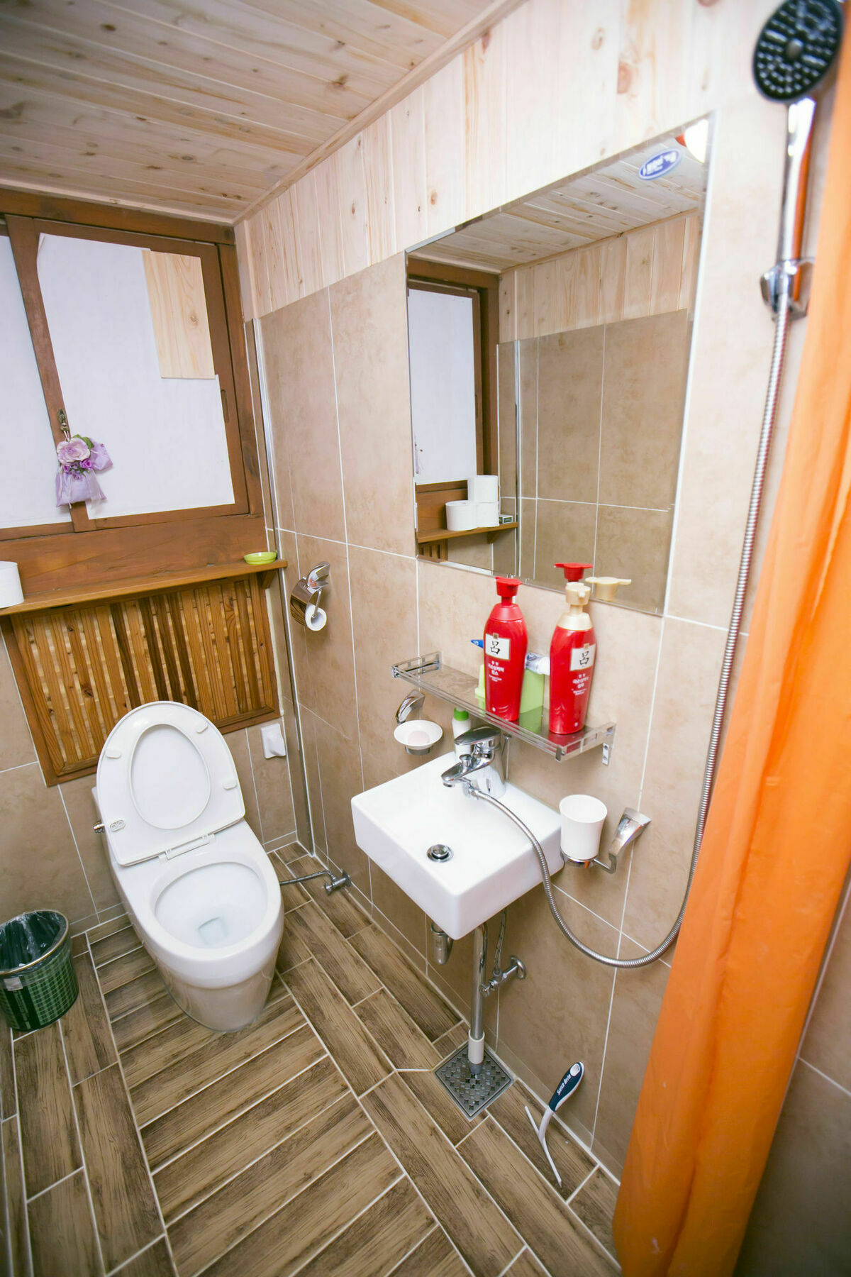 Maison d'hôtes Bukchonmaru Hanok 2*