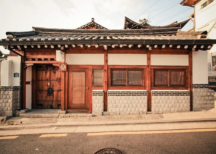 Bukchonmaru Hanok Guesthouse